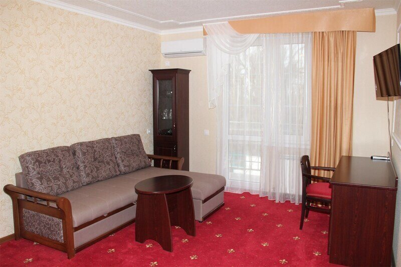 Люкс 4-местный 2-комнатный