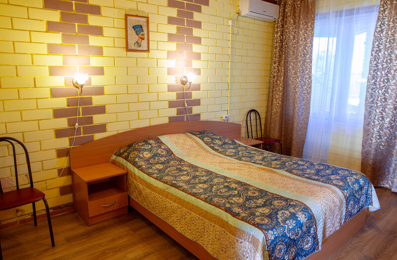 Стандартный 2-местный (главный корпус, с балконом)