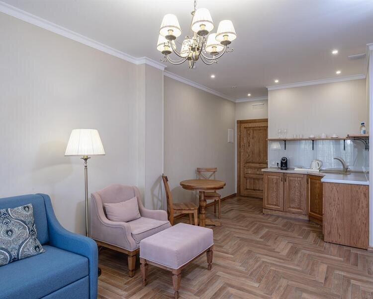 Люкс 2-местный 2-комнатный (с видом на море)