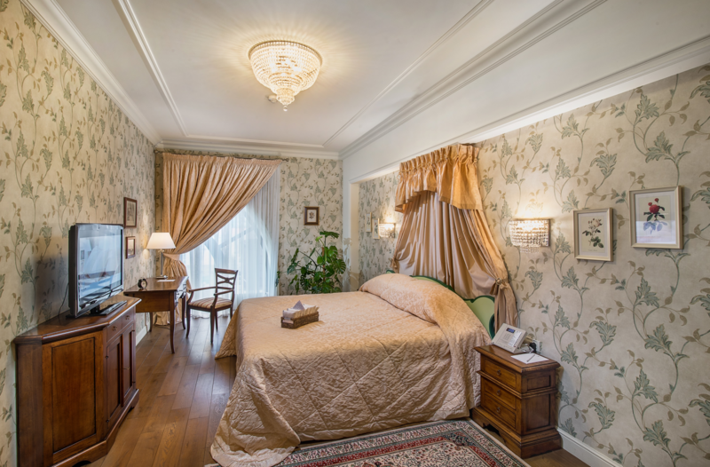 Пентхаус Президентский 4-местный 3-комнатный