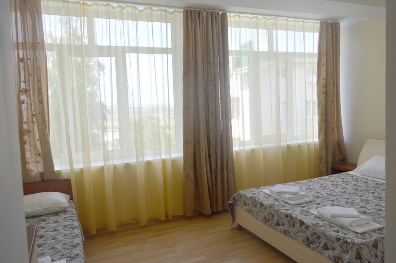 Стандартный 3-местный 2-комнатный (с кухней)