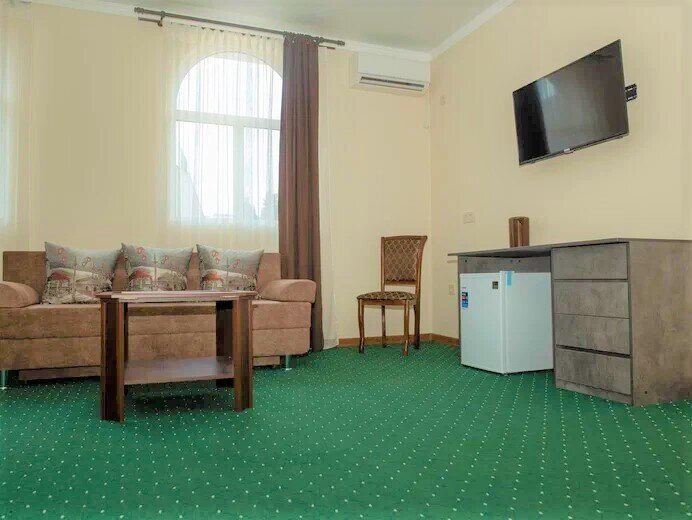 Люкс 4-местный 2-комнатный