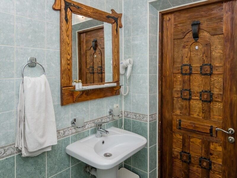 Стандартный 2-местный (TWIN мансардный)