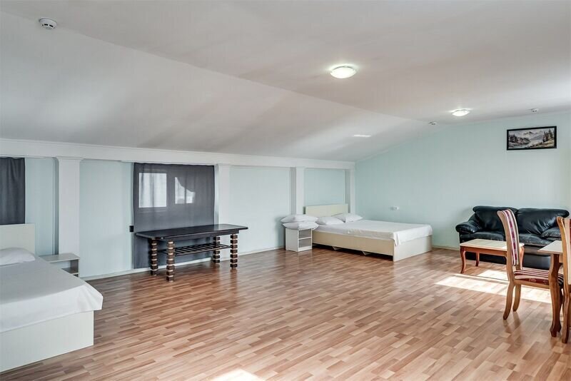 Семейный 4-местный