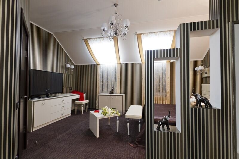 Джуниор сюит 2-местный (Люкс 1)