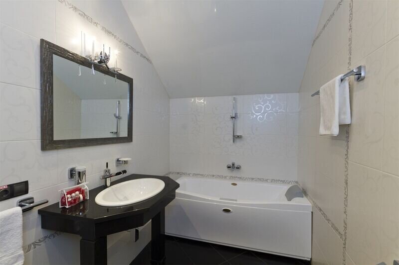 Джуниор сюит 2-местный (Люкс 1)