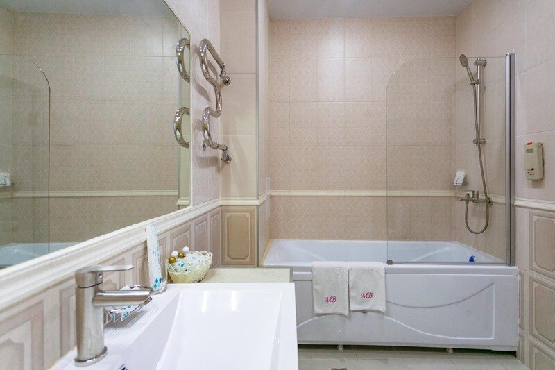 Апартаменты 2-местный 3-комнатный (корпус Салют)