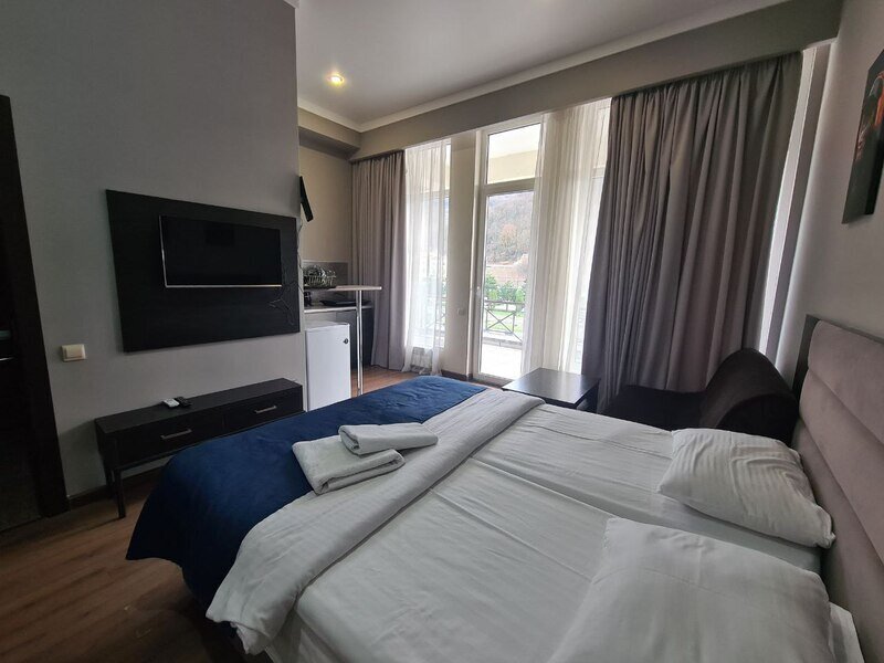 Апартаменты 7-местный 2-комнатный (вид на горы)