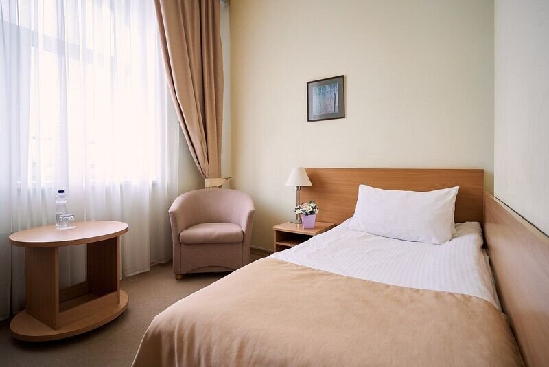 Стандартный 1-местный (SNGL)