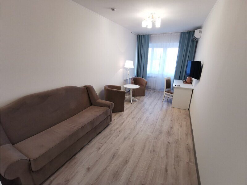 Люкс 2-местный 2-комнатный (семейный)