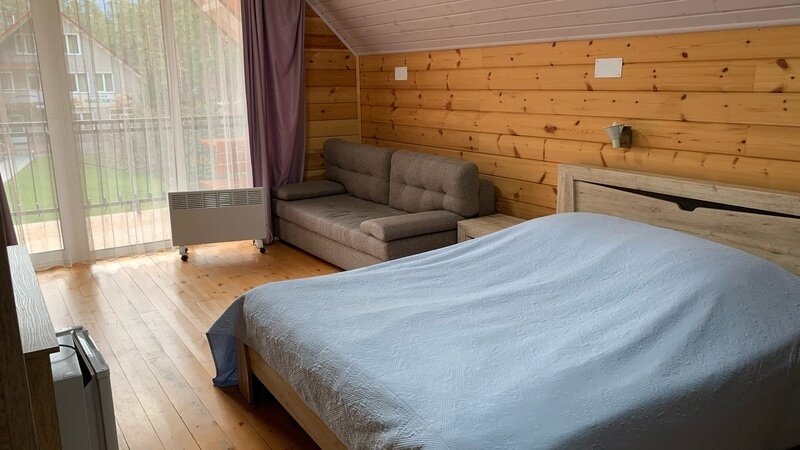 Полулюкс (с балконом/террасой)