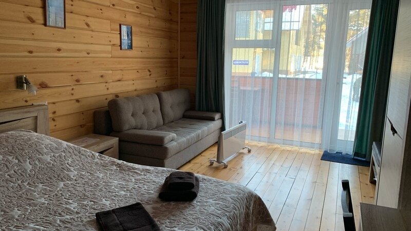 Полулюкс (с балконом/террасой)