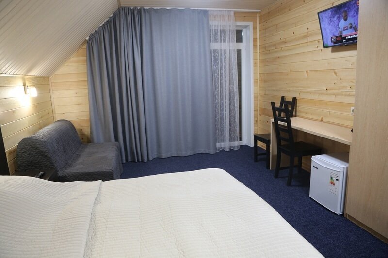 Полулюкс (с балконом/террасой)