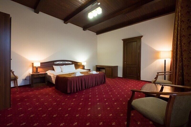 Люкс 2-местный 2-комнатный 1-категории в доме Пастухова