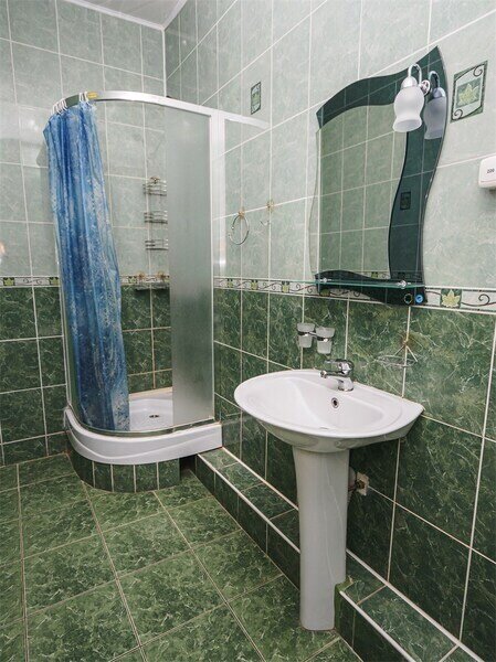 Полулюкс 2-местный 2-комнатный (к. Елочка)