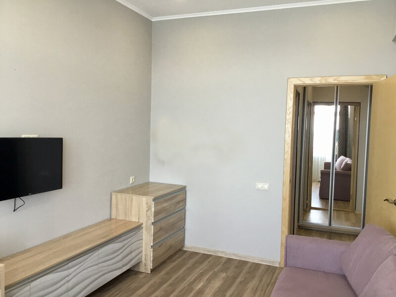 Люкс Комфорт 2-местный (ЮГ корпус 7)4