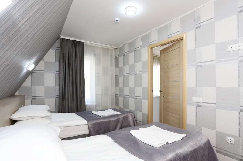 1 категория 2-комнатный (в коттедже)