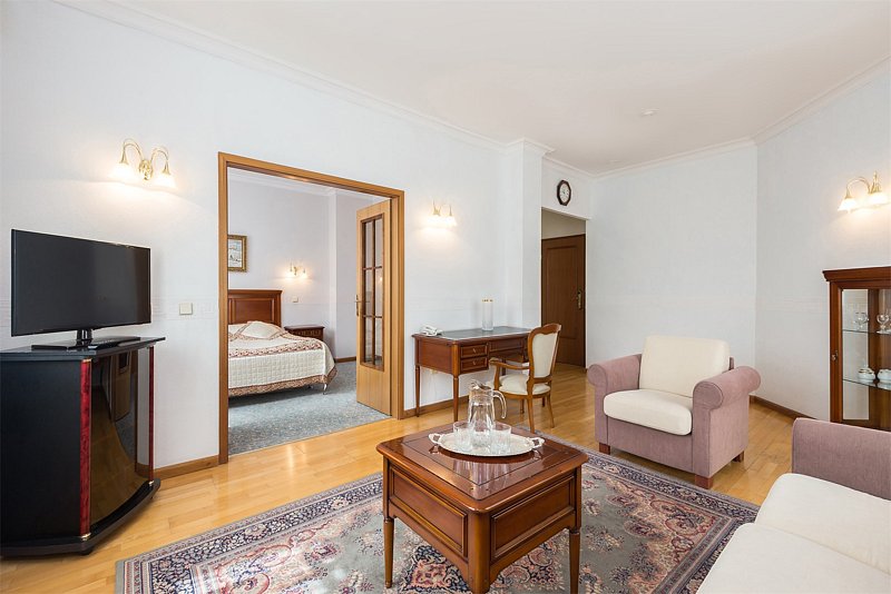 Люкс 2-местный 2-комнатный (корпус 5)