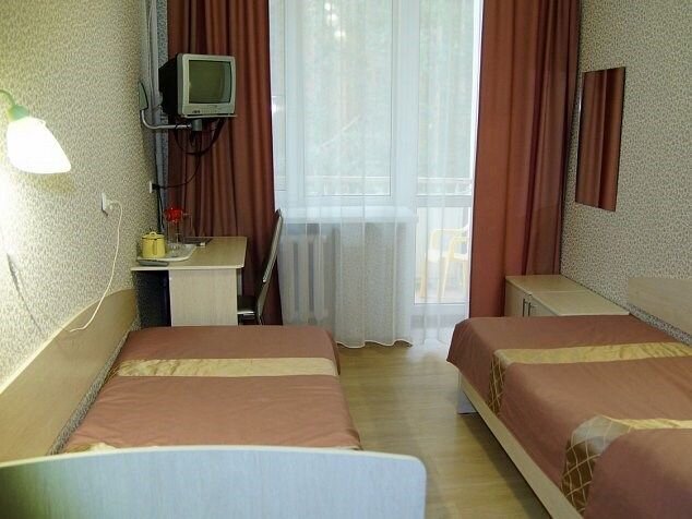 Место с подселением в Экономе