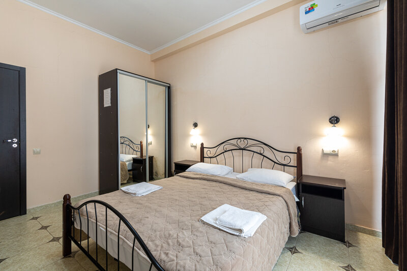 Люкс 2-местный 2-комнатный (вид на горы)