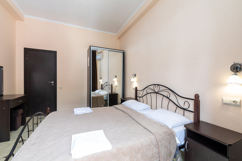 Люкс 2-местный 2-комнатный (вид на море)