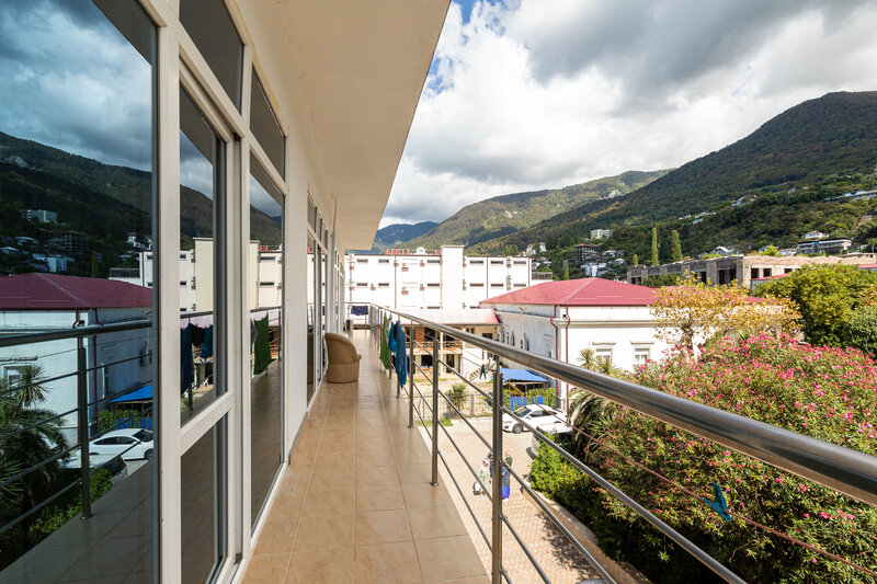 Стандартный 2-местный 1-комнатный (вид на горы)