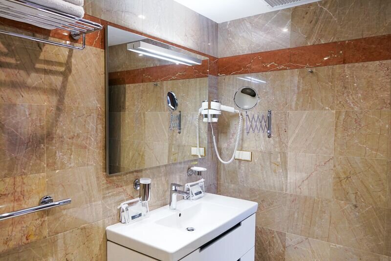 Люкс 2-местный 2-комнатный (корпус 4)