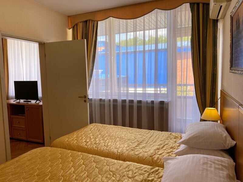 Полулюкс 2-местный 2-комнатный