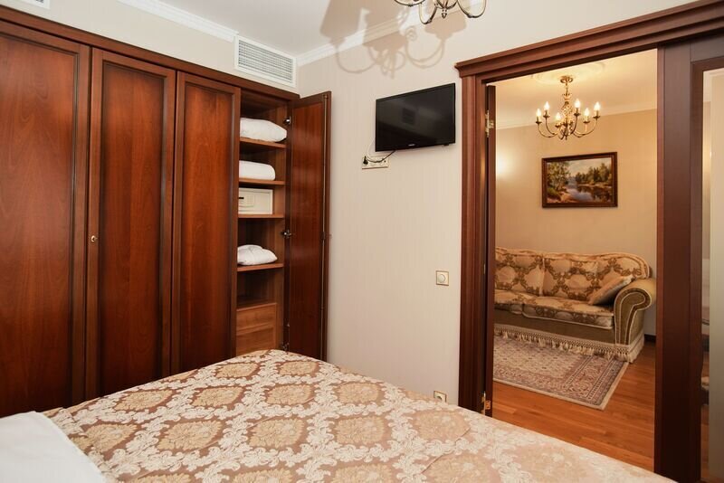 Полулюкс 2-местный 2-комнатный (корпус 4)