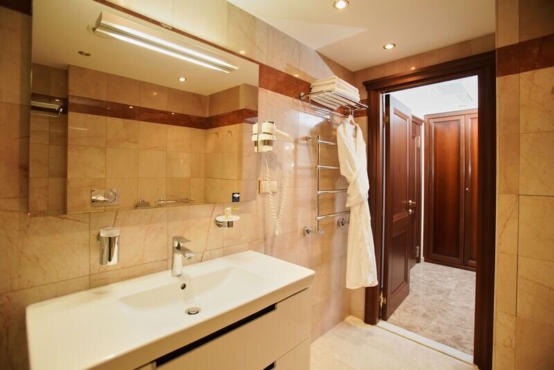 Полулюкс 2-местный 2-комнатный (корпус 4)