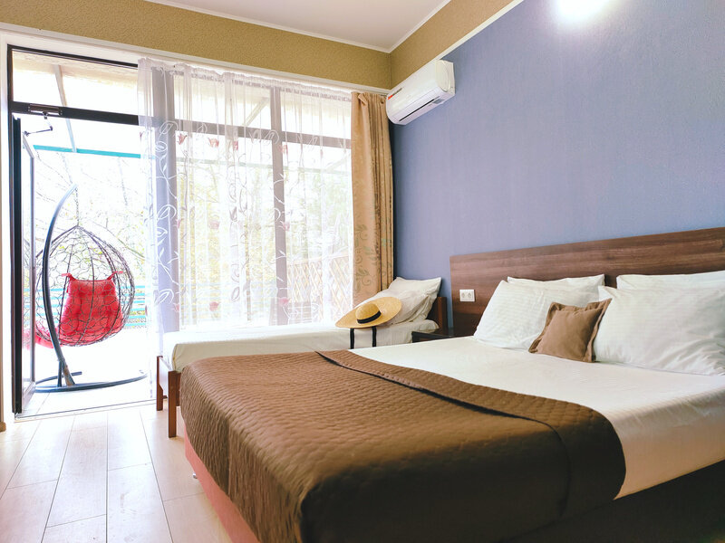 Полулюкс 3-местный 1-комнатный (с террасой)