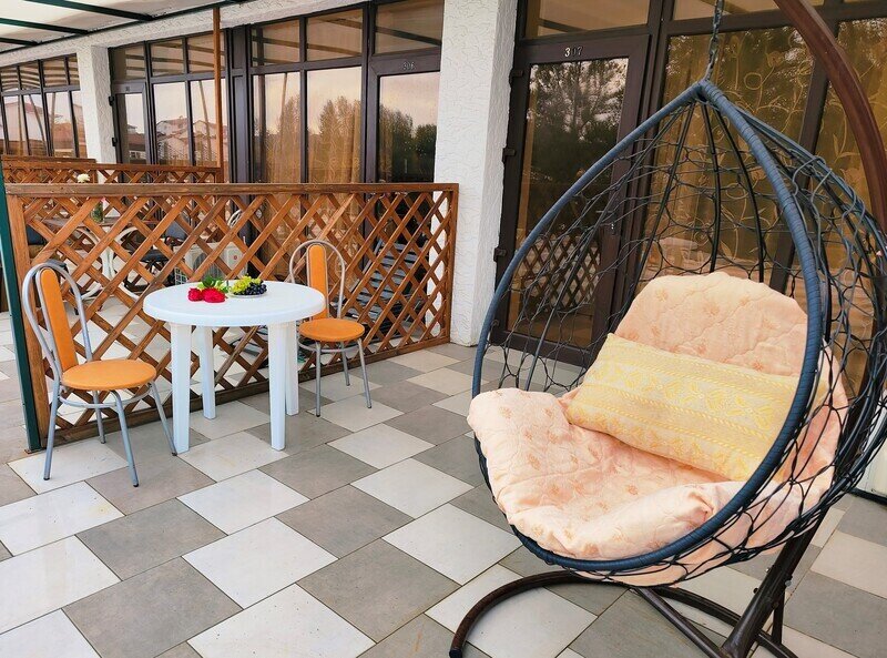 Полулюкс 5-местный 1-комнатный (с террасой)