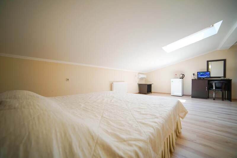 Стандартный 2-местный (мансарда)