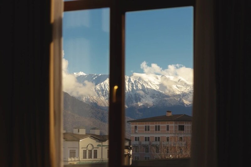 Супериор 2-местный (с боковым видом на горы, КИНГ)