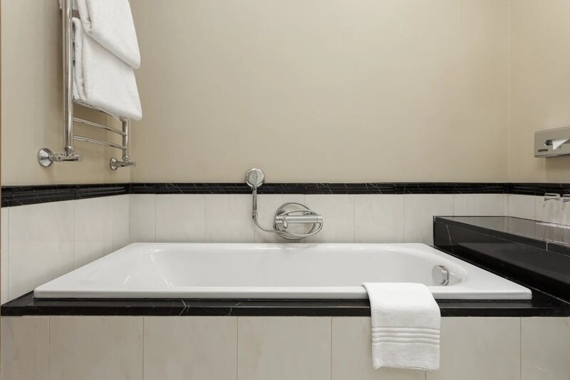 Супериор 2-местный (с боковым видом на горы, ТВИН)