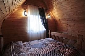 Двухэтажный сруб, Гостиница Замок Климовский, Перевалка