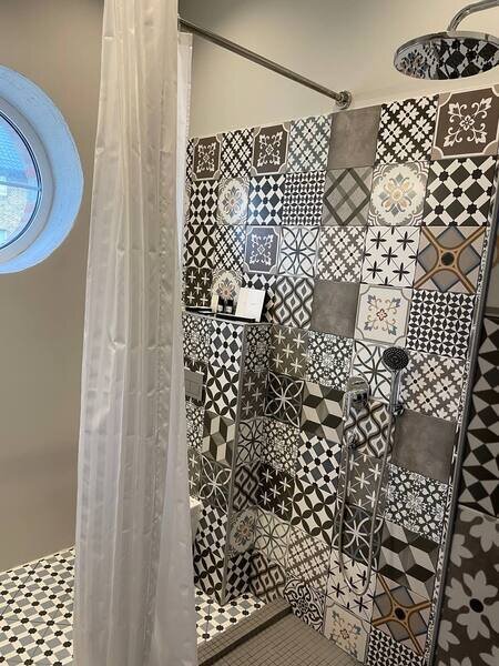 Полулюкс 2-местный с диваном