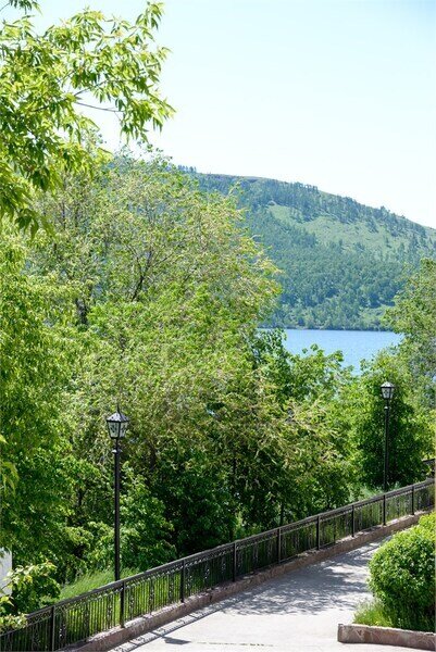 Стандарт 2-местный (Парус 1) вид на озеро