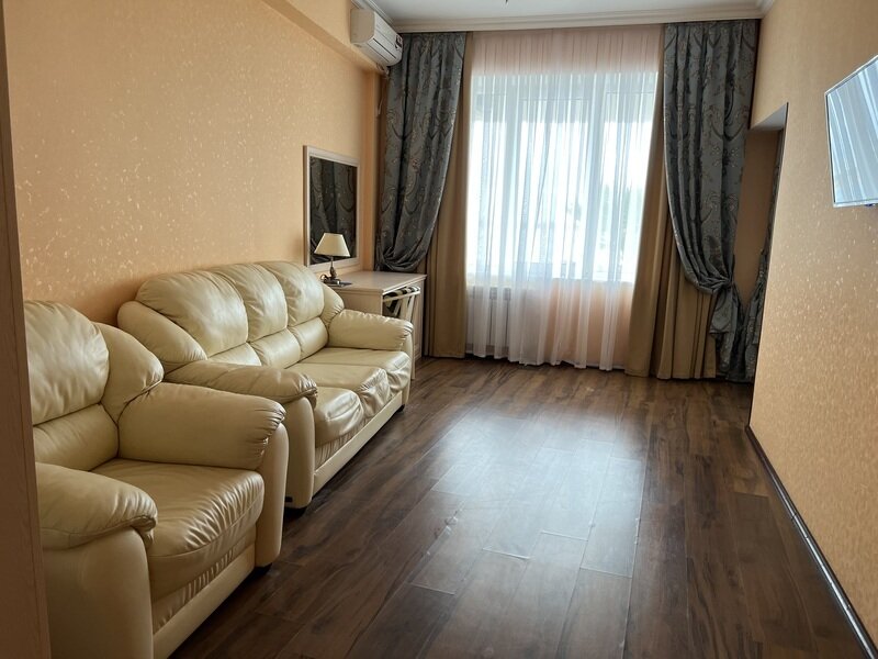 Люкс 2-местный 2-комнатный (без балкона)