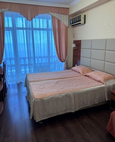 Стандартный 2-местный 1-комнатный (с балконом, с видом на море, корпус Г)