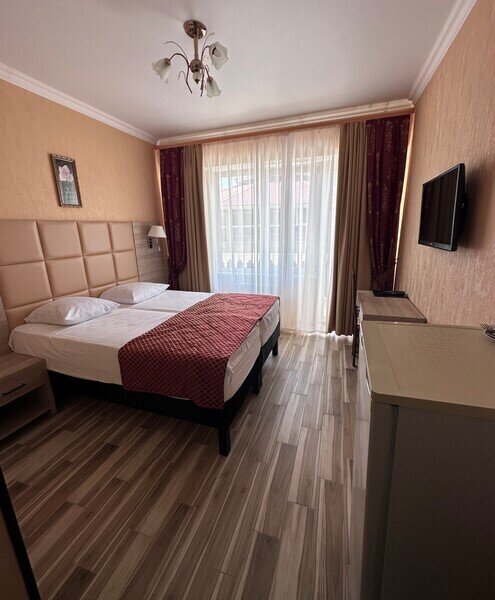 Стандартный 2-местный 1-комнатный (с балконом, с видом на морскую сторону, корпус В)