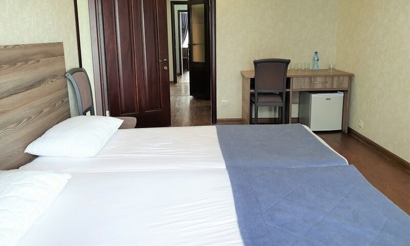 Стандартный 4-местный 2-комнатный (2,4 этаж корпус 1)