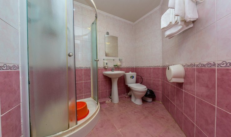 Стандартный 2-местный (с балконом, корпус 1)