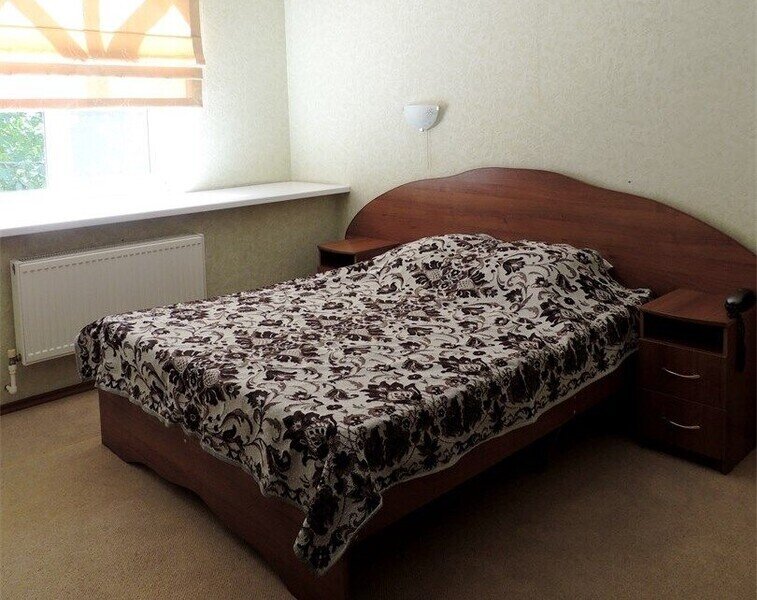 Стандартный 1-местный (SNGL)