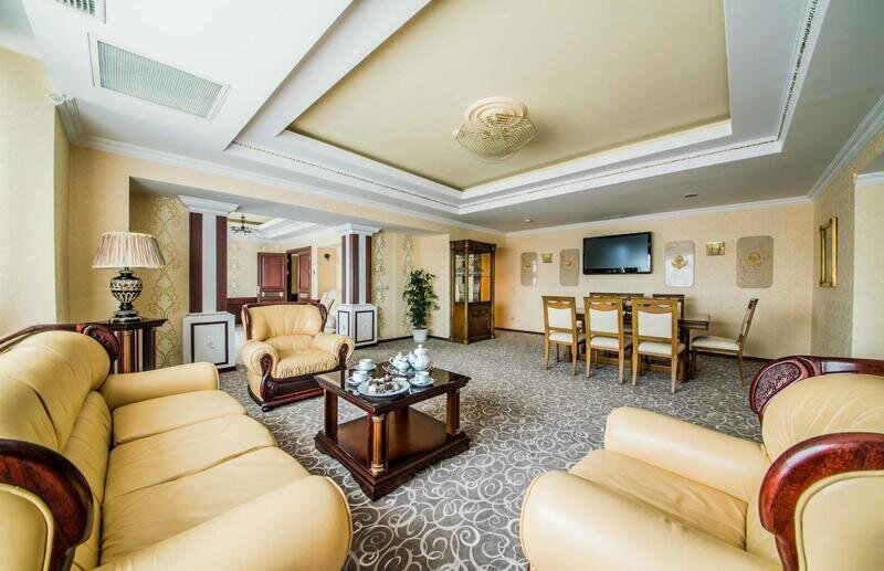 Президентский Люкс 4-местный 5-комнатный Suite