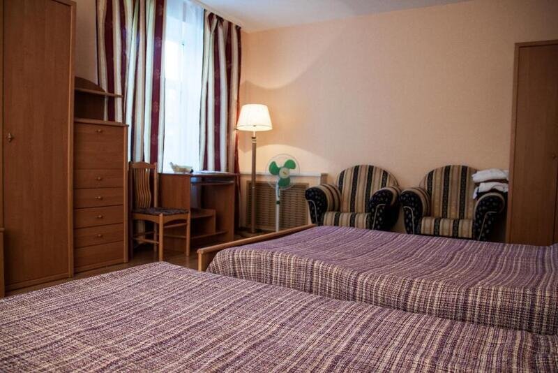 Люкс 2-местный 2-комнатный (корпус №1, 3 этаж, № 90)