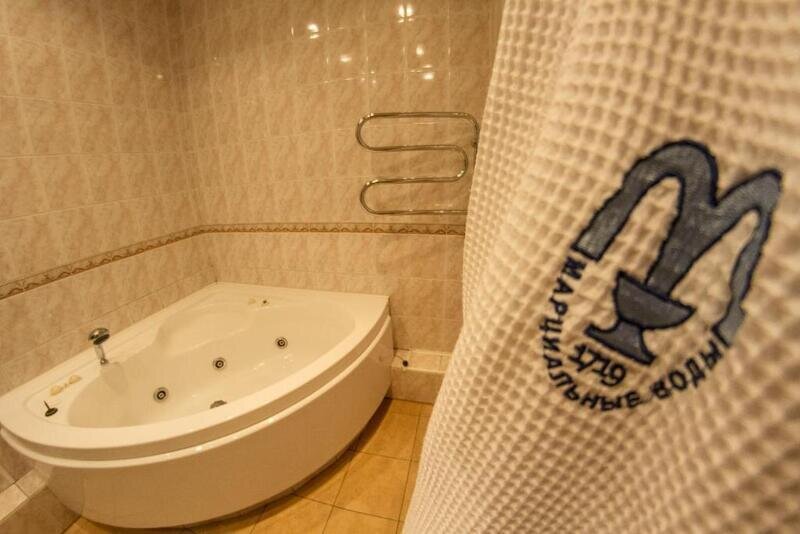 Люкс 2-местный 2-комнатный (корпус №1, 3 этаж, № 90)