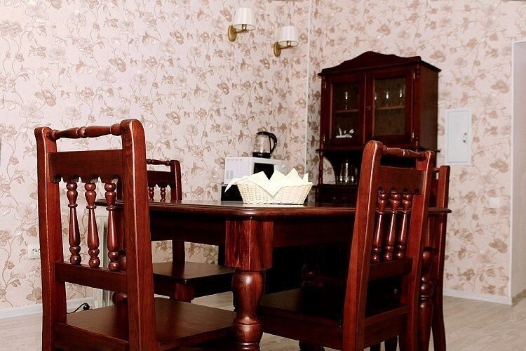 Люкс 3-местный 2-комнатный (корпус №2, этаж 2, №139)