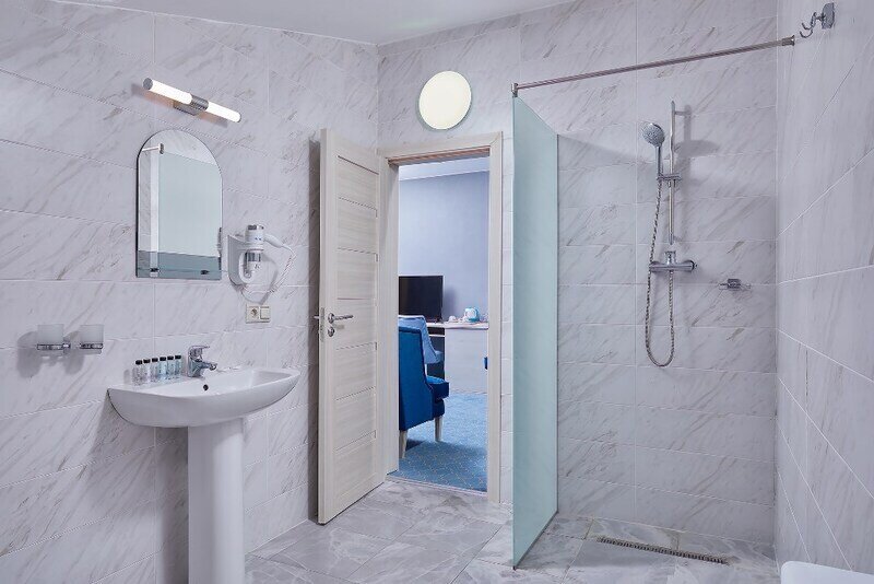 Люкс 4-местный «Лотос» (корпус №5)