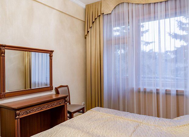 Люкс 2-местный 2-комнатный корпус №2